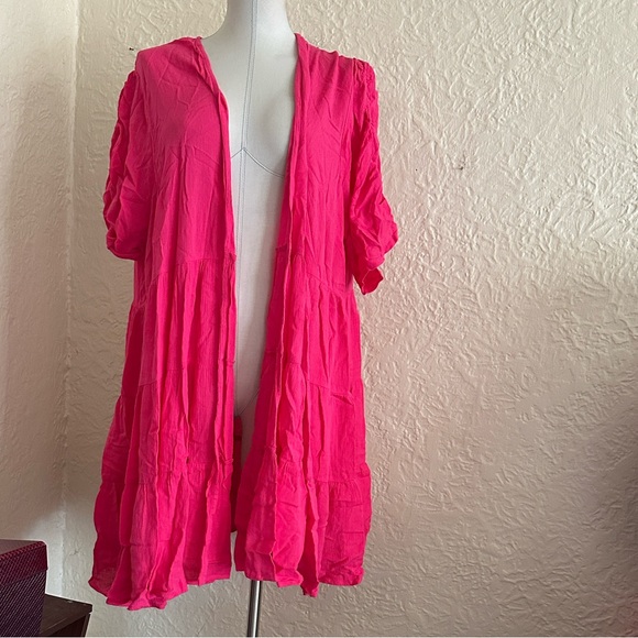 Torrid Crinkle Gauze Vibrant Pink Tiered Ruffle Kimono 3 3X - Picture 4 of 13